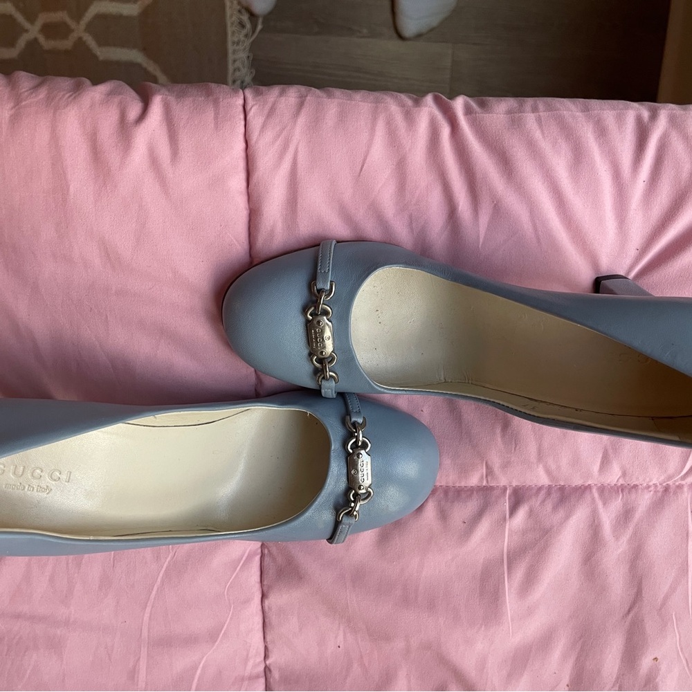 Light blue Genuine Leather Genuine Gucci heels like new hardly worn! - Picture 9 of 11